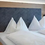 Design Frauenschuh Hotel Salzburg
