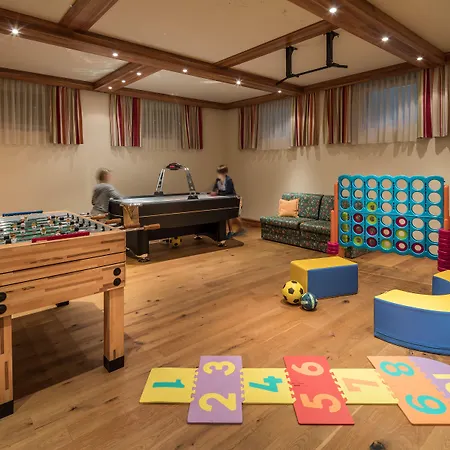 ホテル Design Frauenschuh 4*