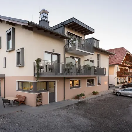 Design Frauenschuh ホテル ザルツブルク