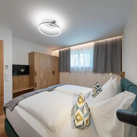 Design Frauenschuh Hotell