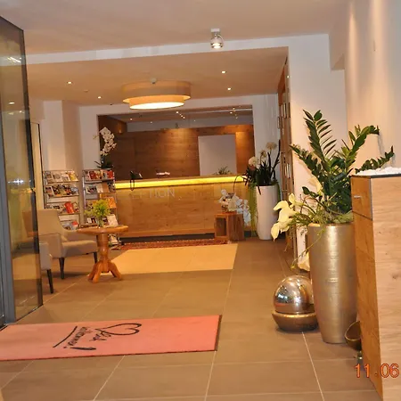 Design Frauenschuh ザルツブルク