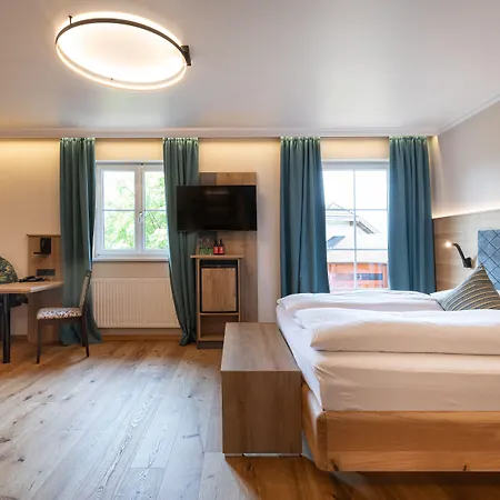 Design Frauenschuh 4* Salzburgo